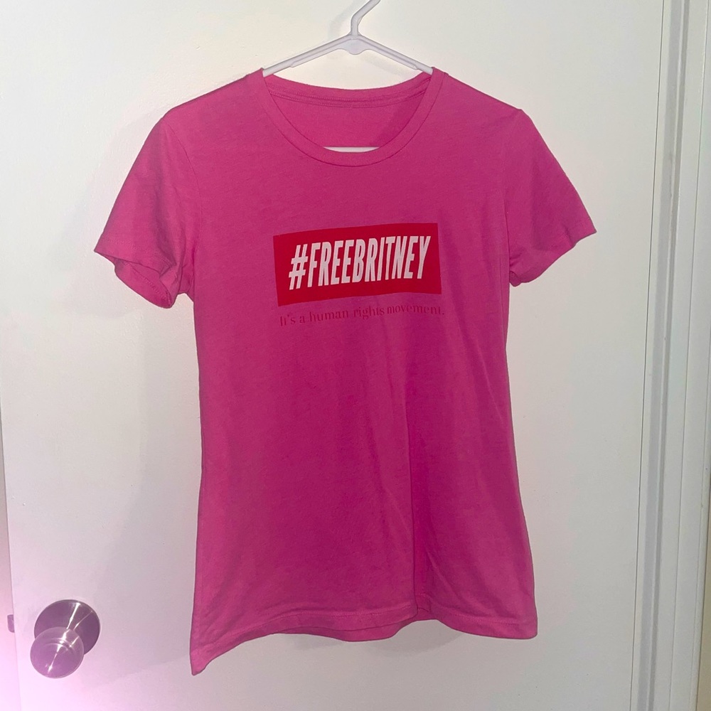 FREE BRITNEY tee!